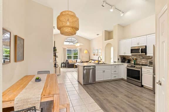 Lake View & Private Pool | Near Disney | Sleeps 8 - Image 3