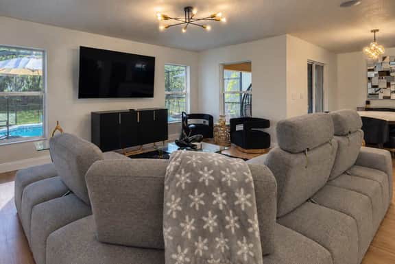 Near Disney | Private Pool & BBQ | Sleeps 13 - Image 5